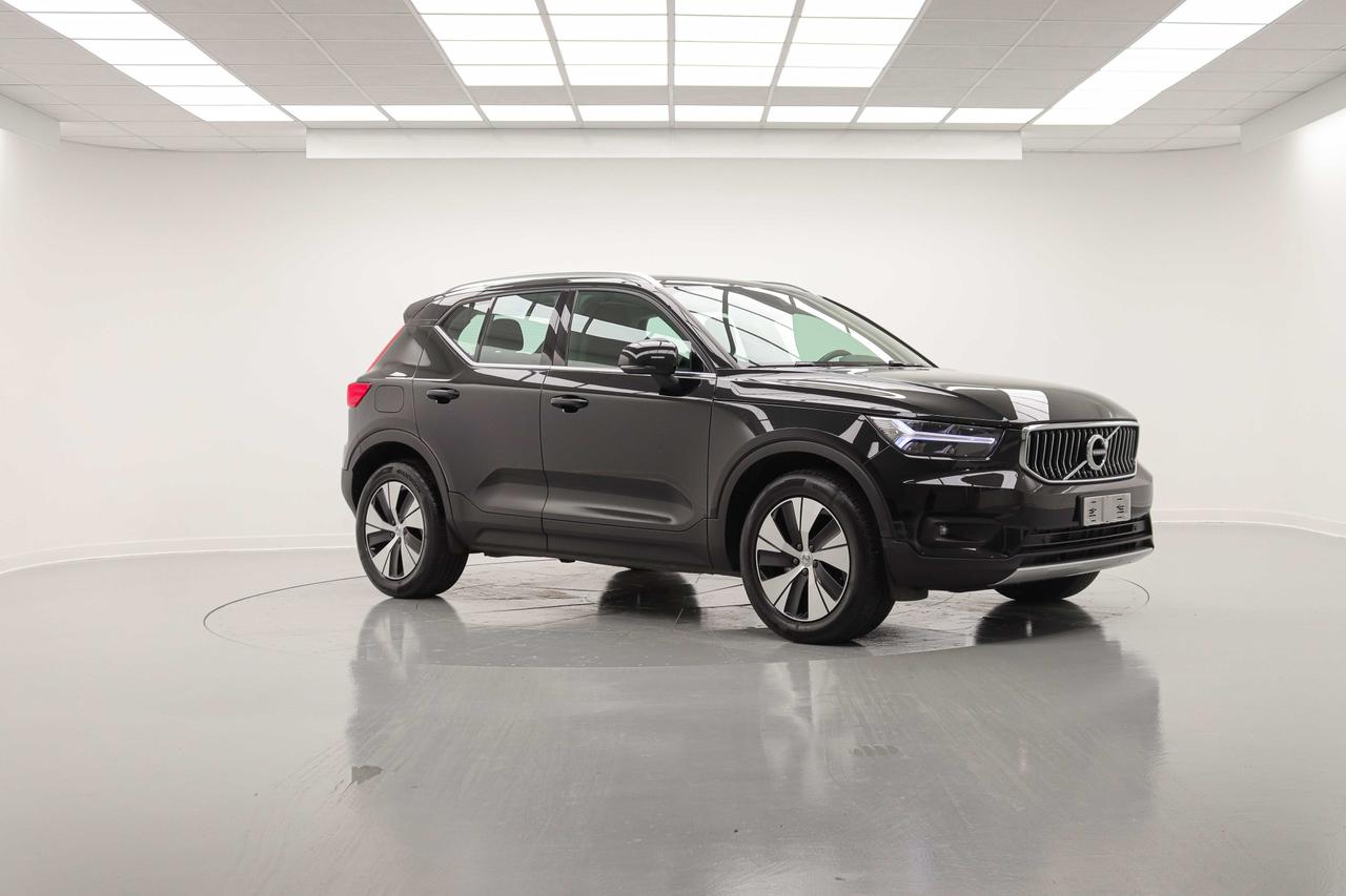 VOLVO XC40 T5 RECHARGE PLUG-IN HYBRID