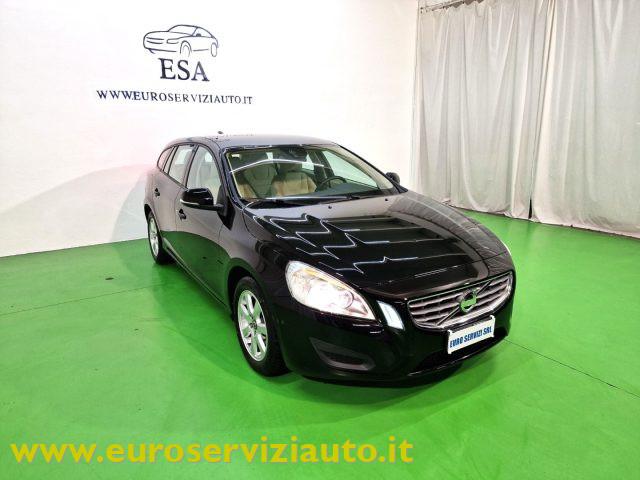 VOLVO V60 T3 Powershift Kinetic