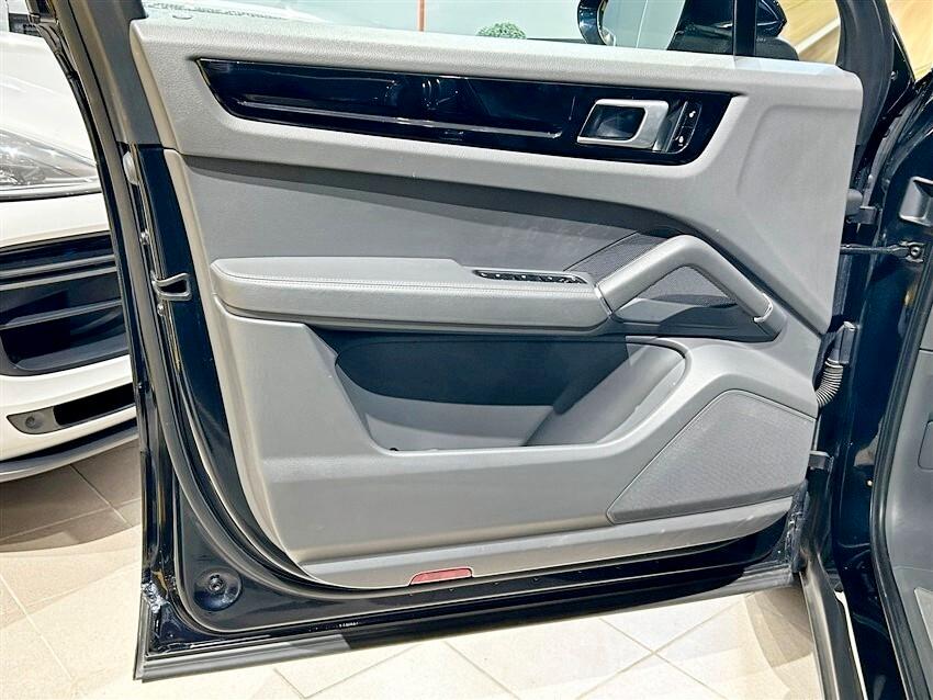 Porsche Cayenne 2.9 V6 S