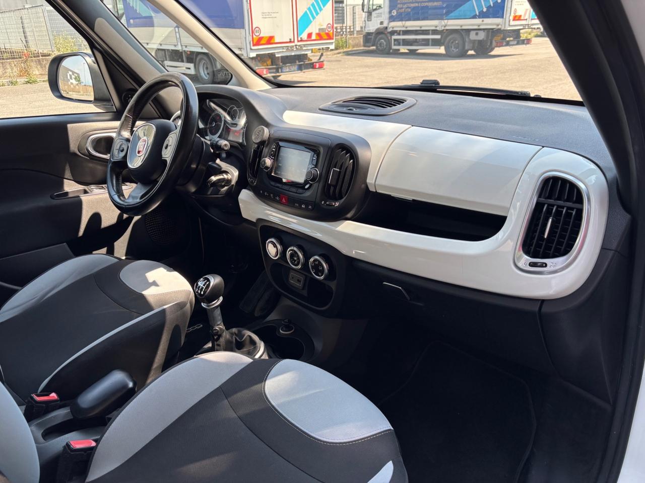 Fiat 500L 1.6 MJT 120CV AUTOCARRO N1
