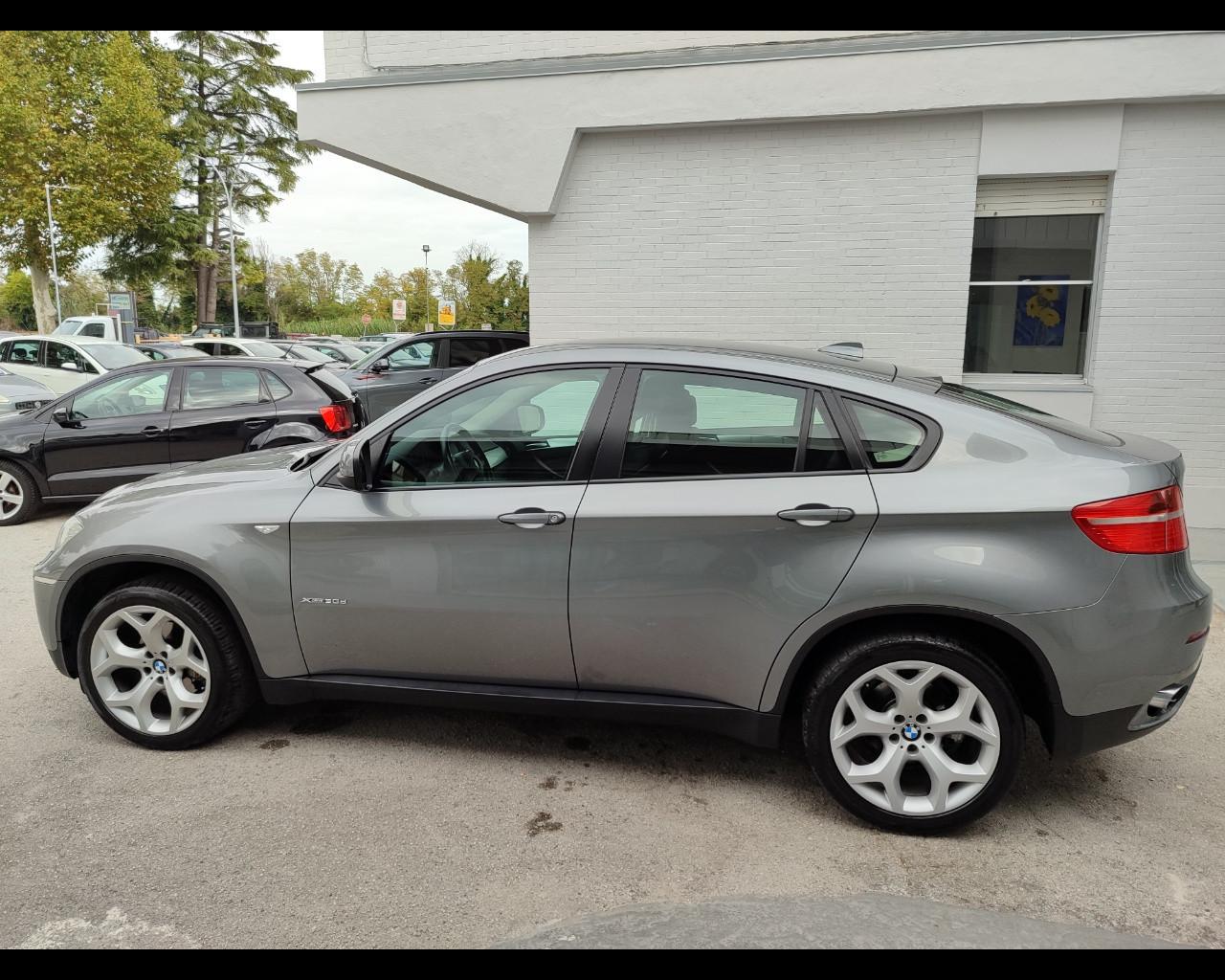 BMW X6 (E71/72) - X6 xDrive30d Attiva