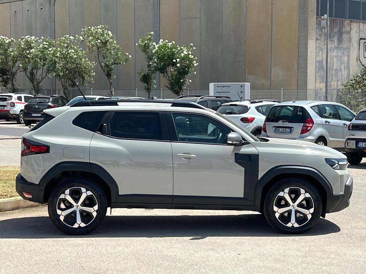 Dacia Duster Hybrid 140 CV Journey 2025