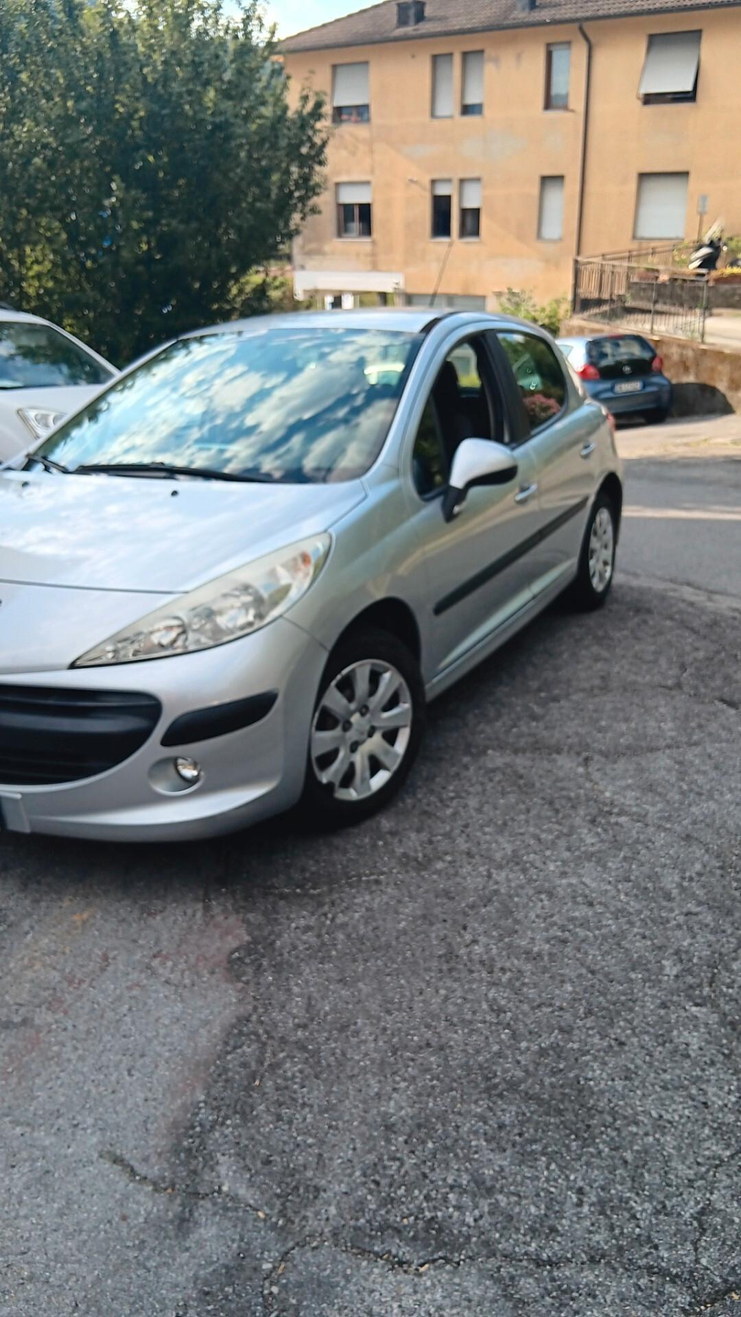 Peugeot 207 1.4 VTi 95CV 5p. XS