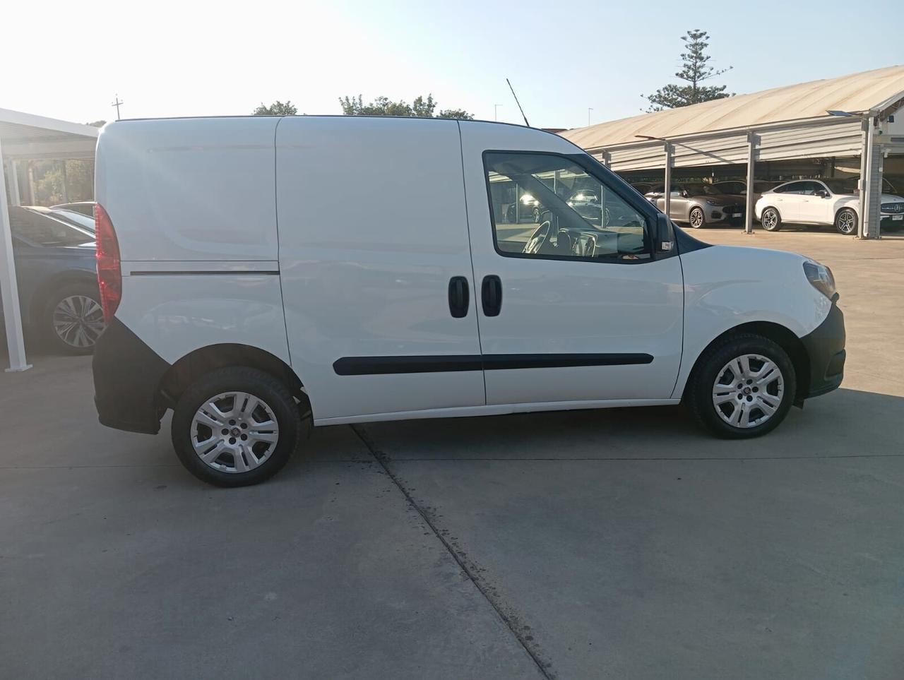 Fiat Doblo Cargo II versione cargo 1.6 mjt 105cv CH1 Lounge S&S, TRE POSTI