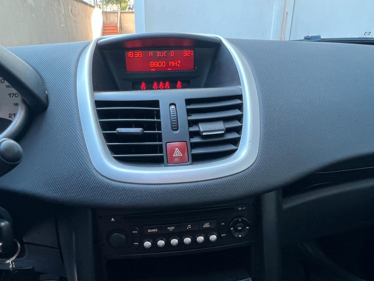 Peugeot 207 1.4 75CV 5p. ECO GPL