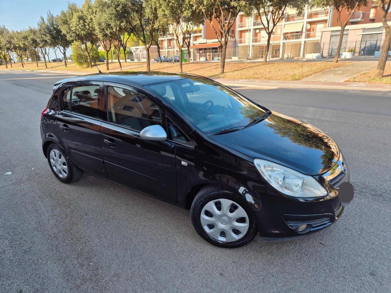 Opel corsa 1.2 gpl anno 08