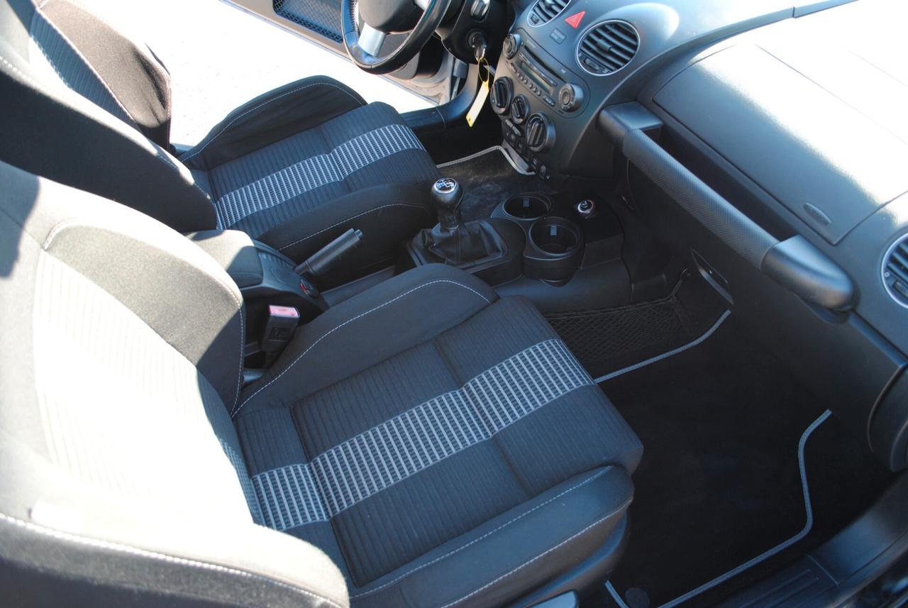 VOLKSWAGEN NEW BEETLE 1.9 TDI 105 CV OK NEOPATENTATI
