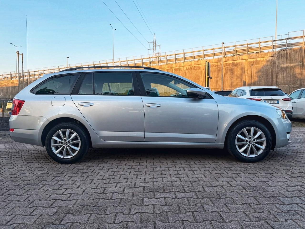 Skoda Octavia 2.0 TDI CR Wagon Executive NAVIGA CRUISE OK NEOPATENTATI
