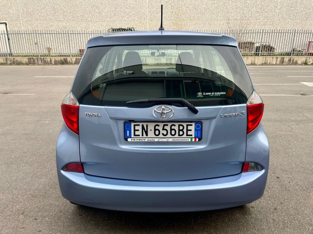 Toyota Verso-S 1.4D 2012 96.000km cambio automatico