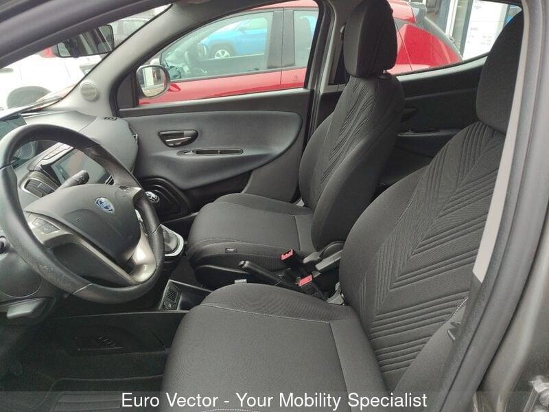 Lancia Ypsilon 0.9 TwinAir 5 porte Metano Ecochic Gold