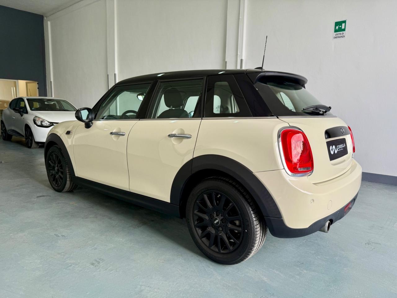 Mini 1.5 Cooper D 5 porte