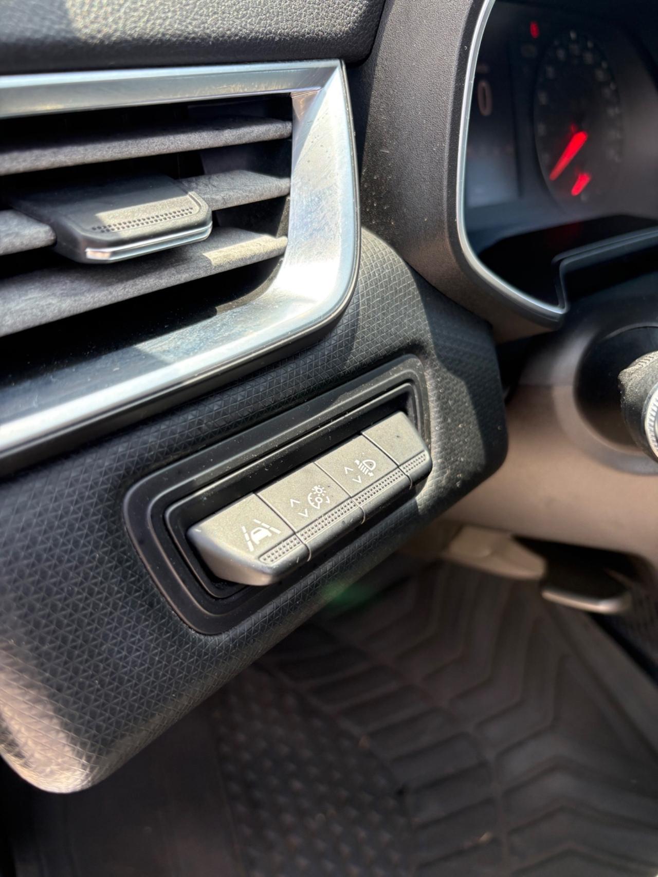 Renault Clio TCe 100 CV GPL 5 porte Intens