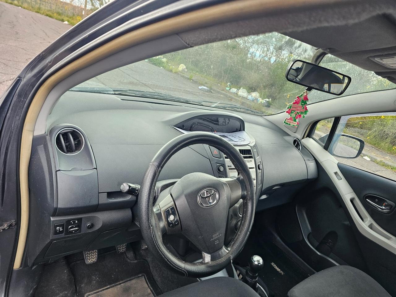 Toyota Yaris 1.0 cc 69cv 5 porte