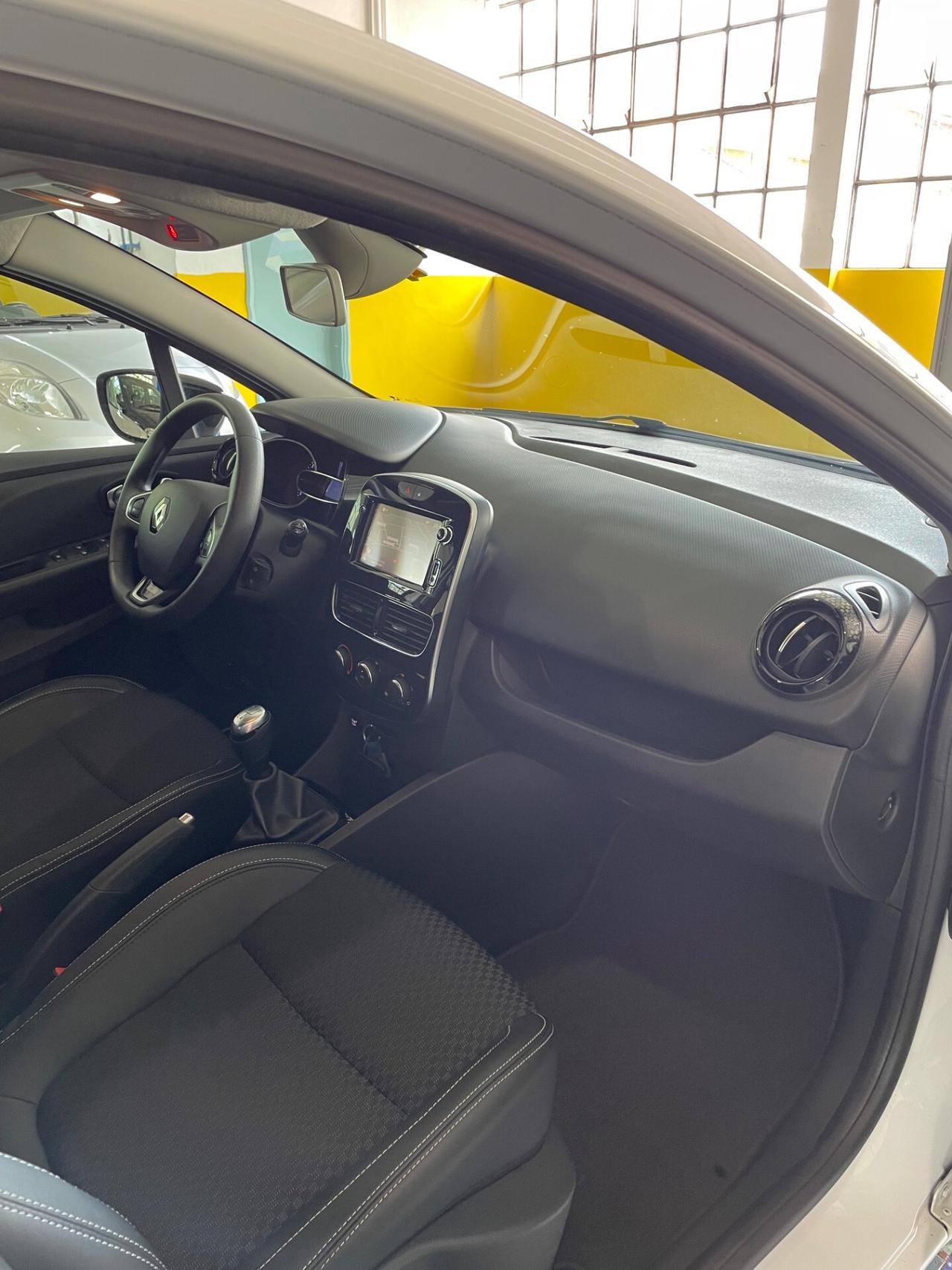 Renault Clio 1.5 dCi 8V 90 CV Moschino