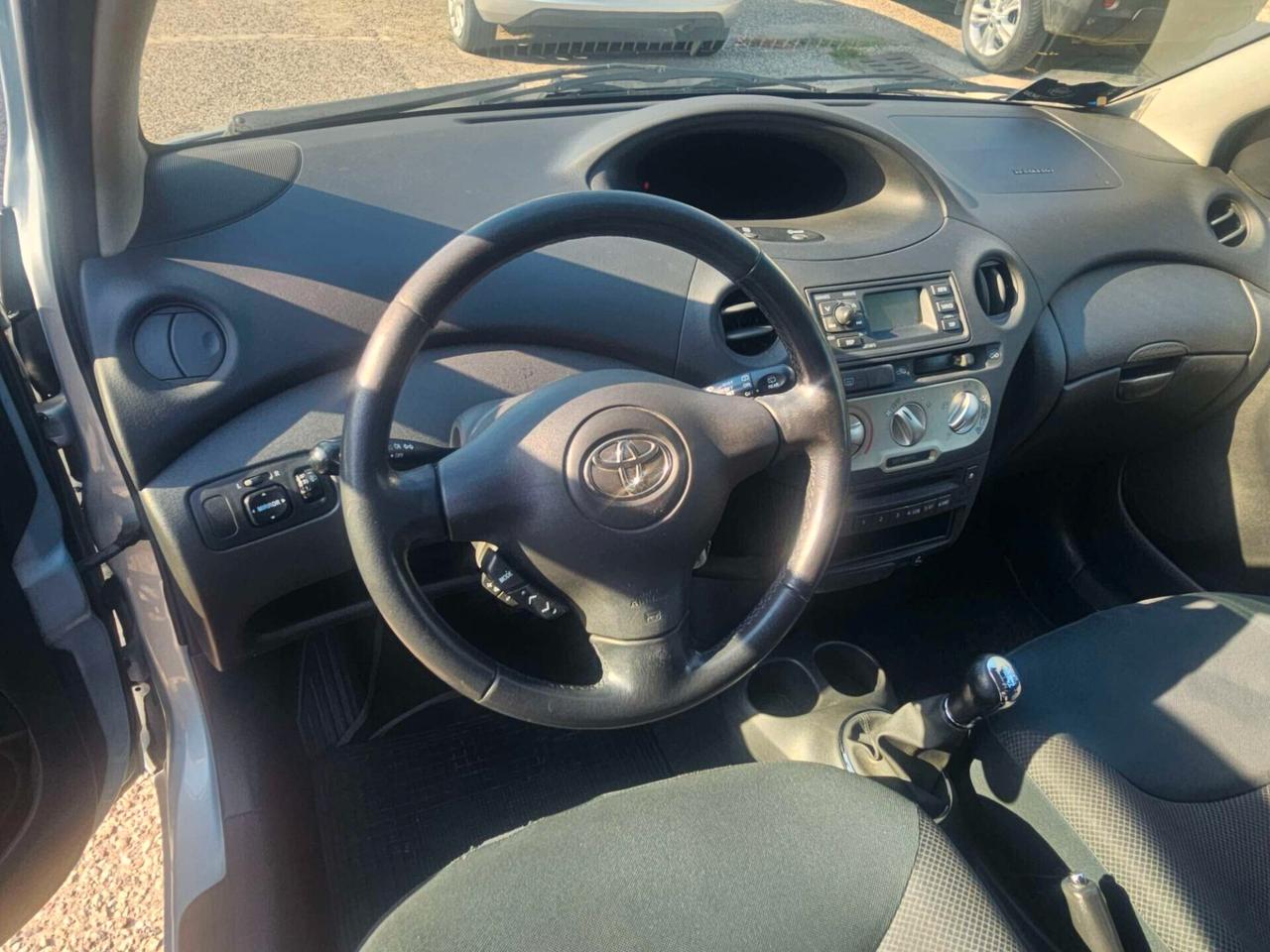 Toyota Yaris 1.0i 16V cat 3 porte Sol
