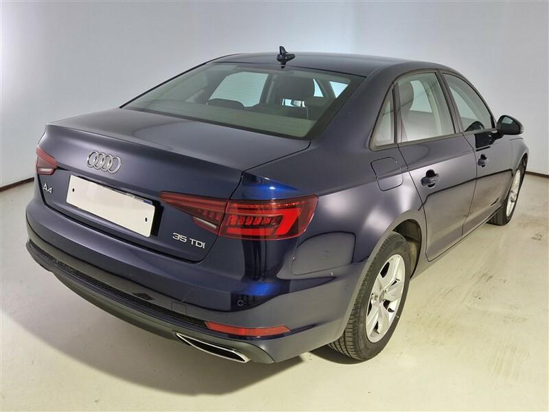 AUDI A4 2.0 35 TDI BUSINESS S TRONIC 4 PORTE BERLINA