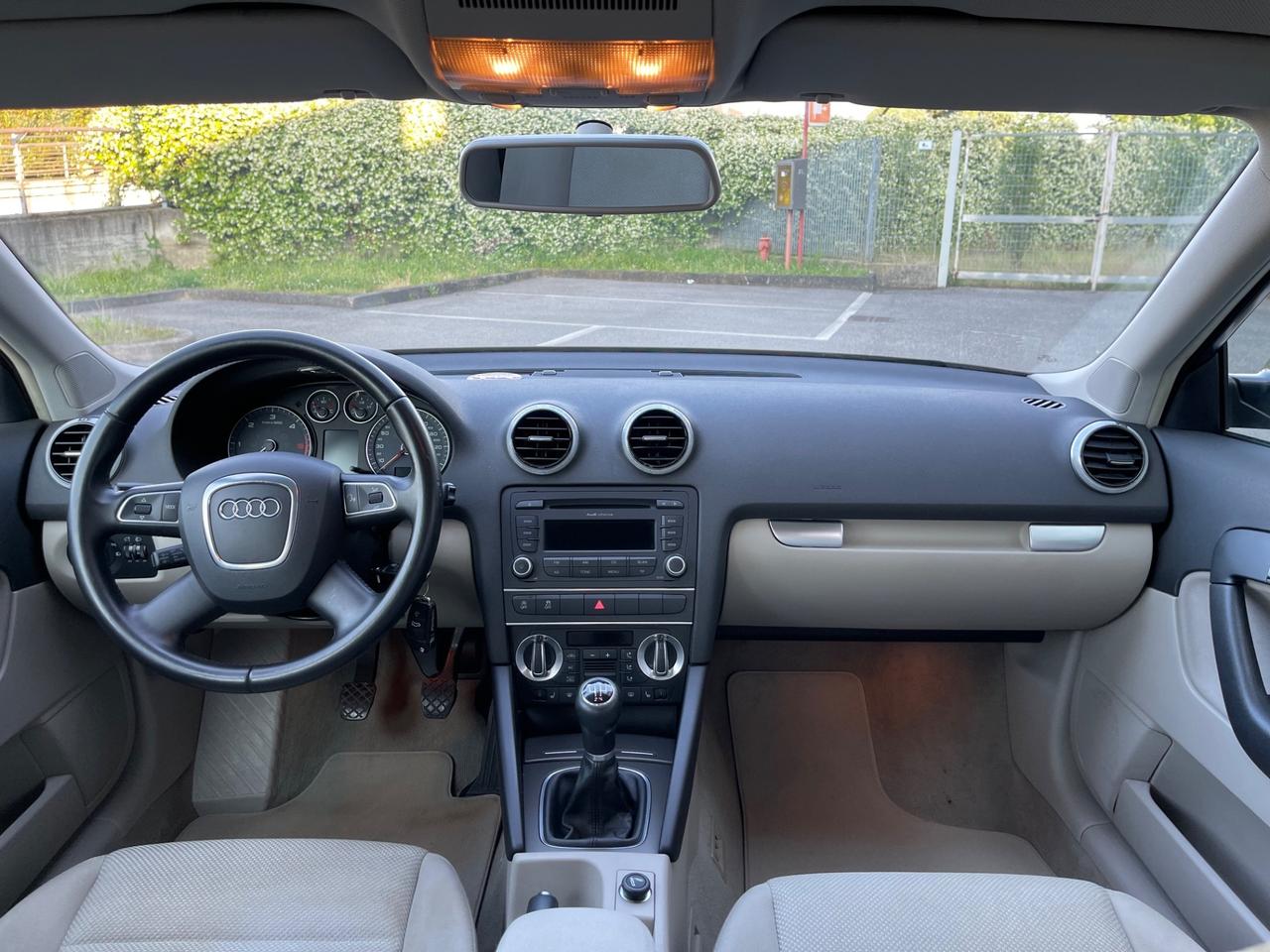 Audi A3 SPB 1.6 TDI 105 CV CR Attraction
