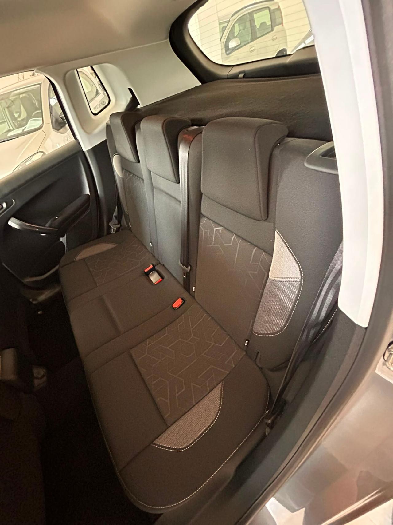 Peugeot 2008 BlueHDi 100 Active