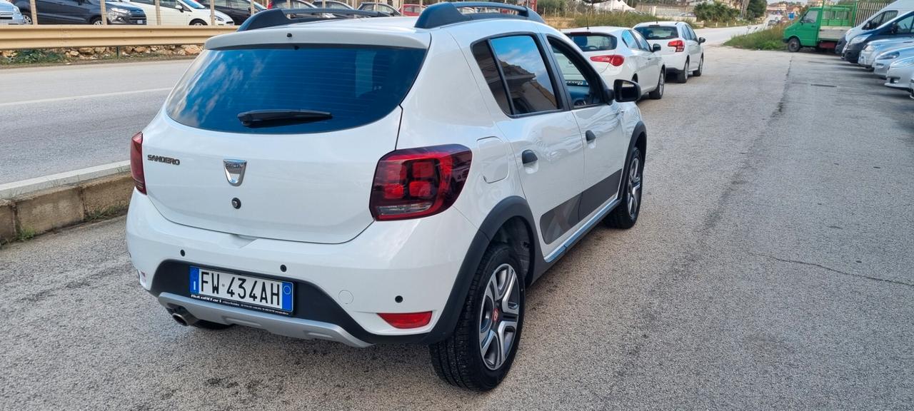 Dacia Sandero Stepway 0.9 TCe Turbo GPL 90 CV S&S Techroad