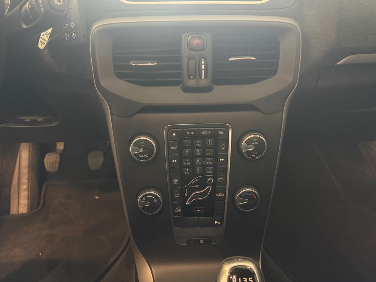 Volvo V40 D2 1.6 SUMMUM