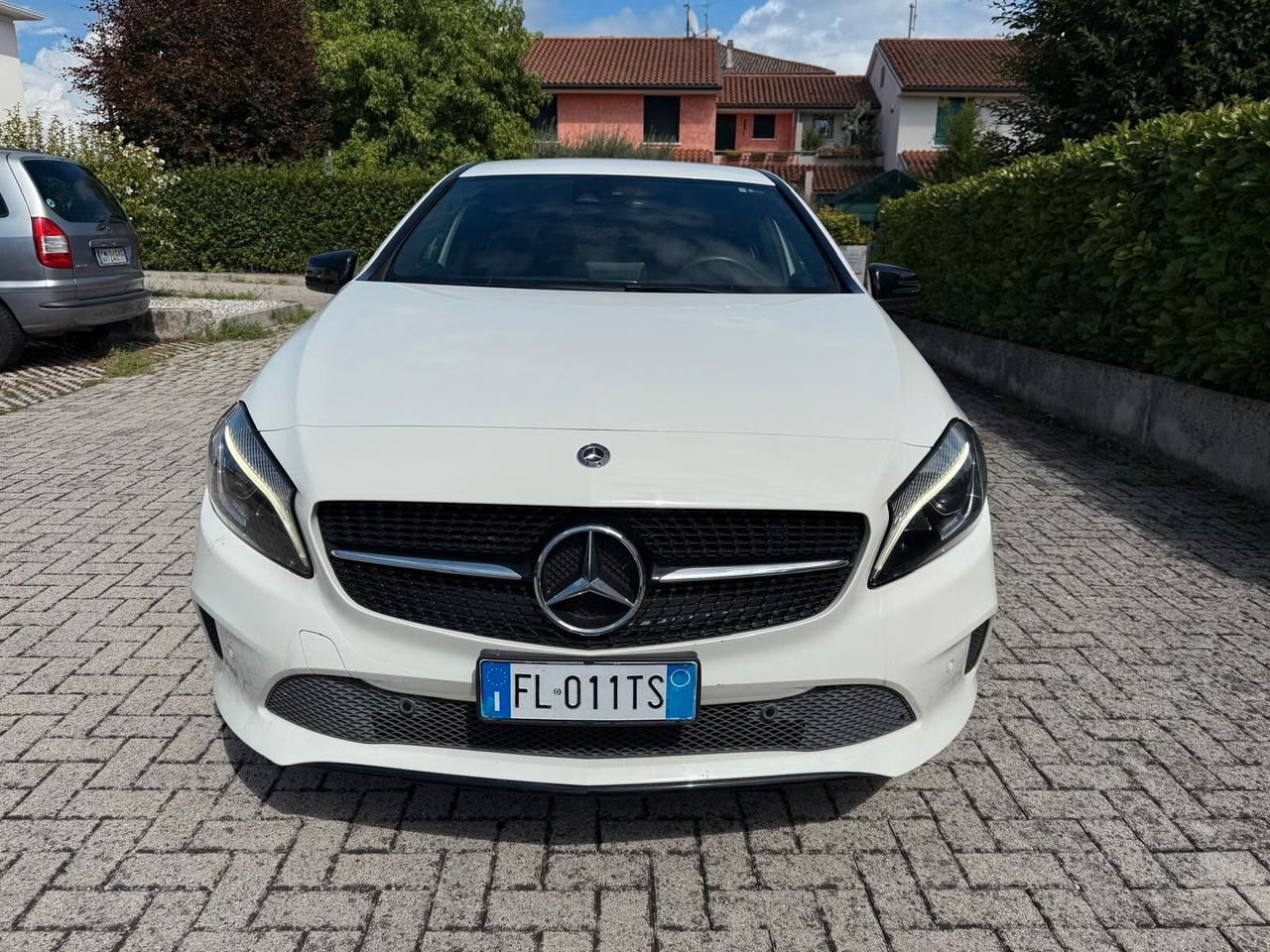 Mercedes A 180d Premium