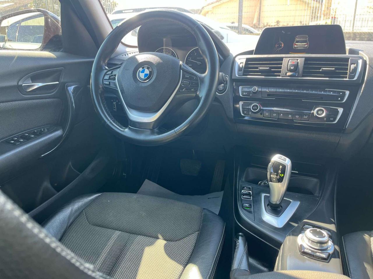 Bmw 118 118d 5p. Urban