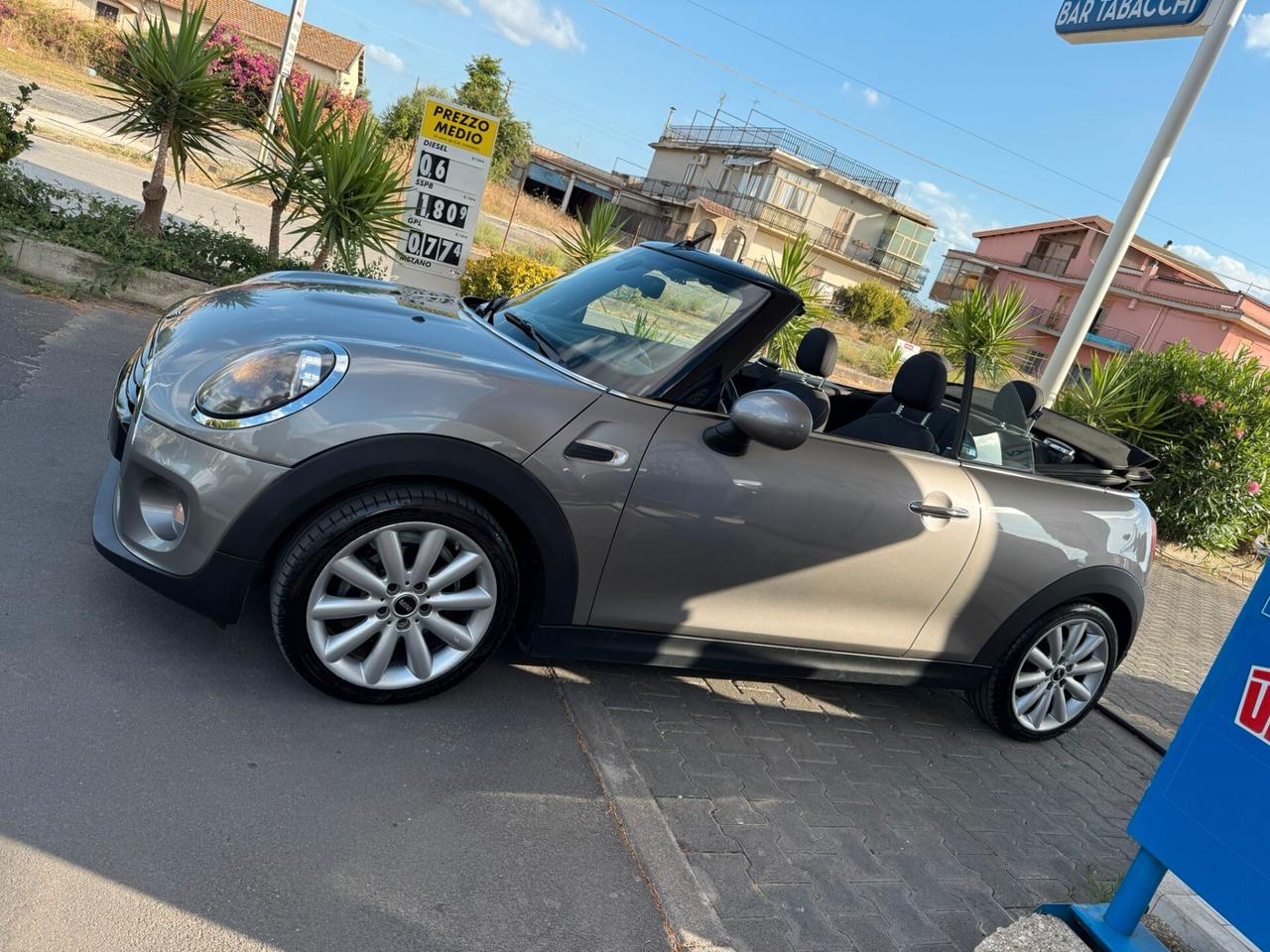 Mini 1.5 Cooper D Cabrio