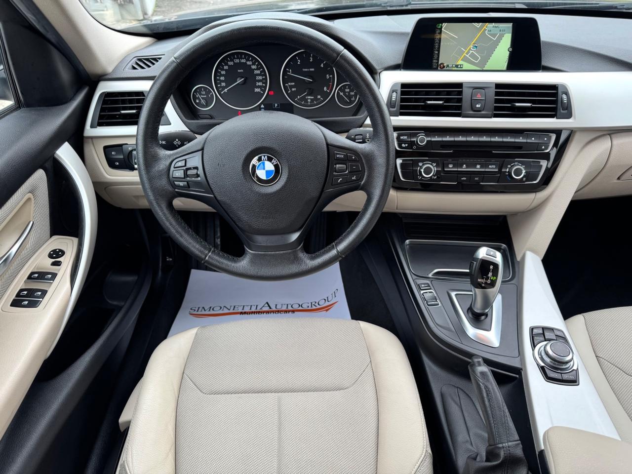 BMW 320d Automatic Touring XDRIVE - Navi 17