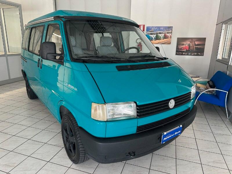VOLKSWAGEN Transporter 4ª s. Transporter 2.4 D...