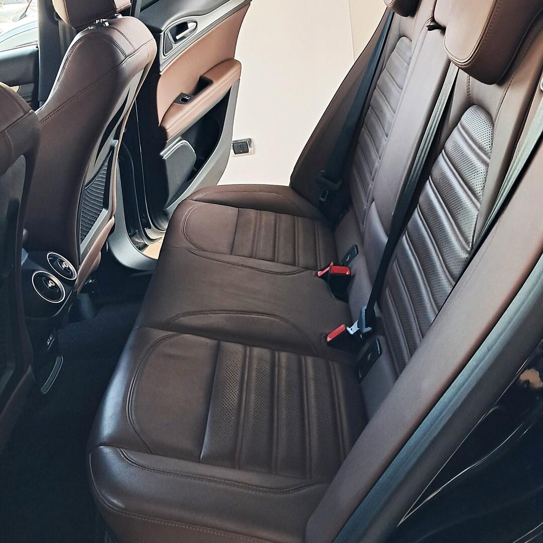Alfa Romeo Stelvio 2.2 Turbodiesel 210 CV AT8 Q4 Veloce