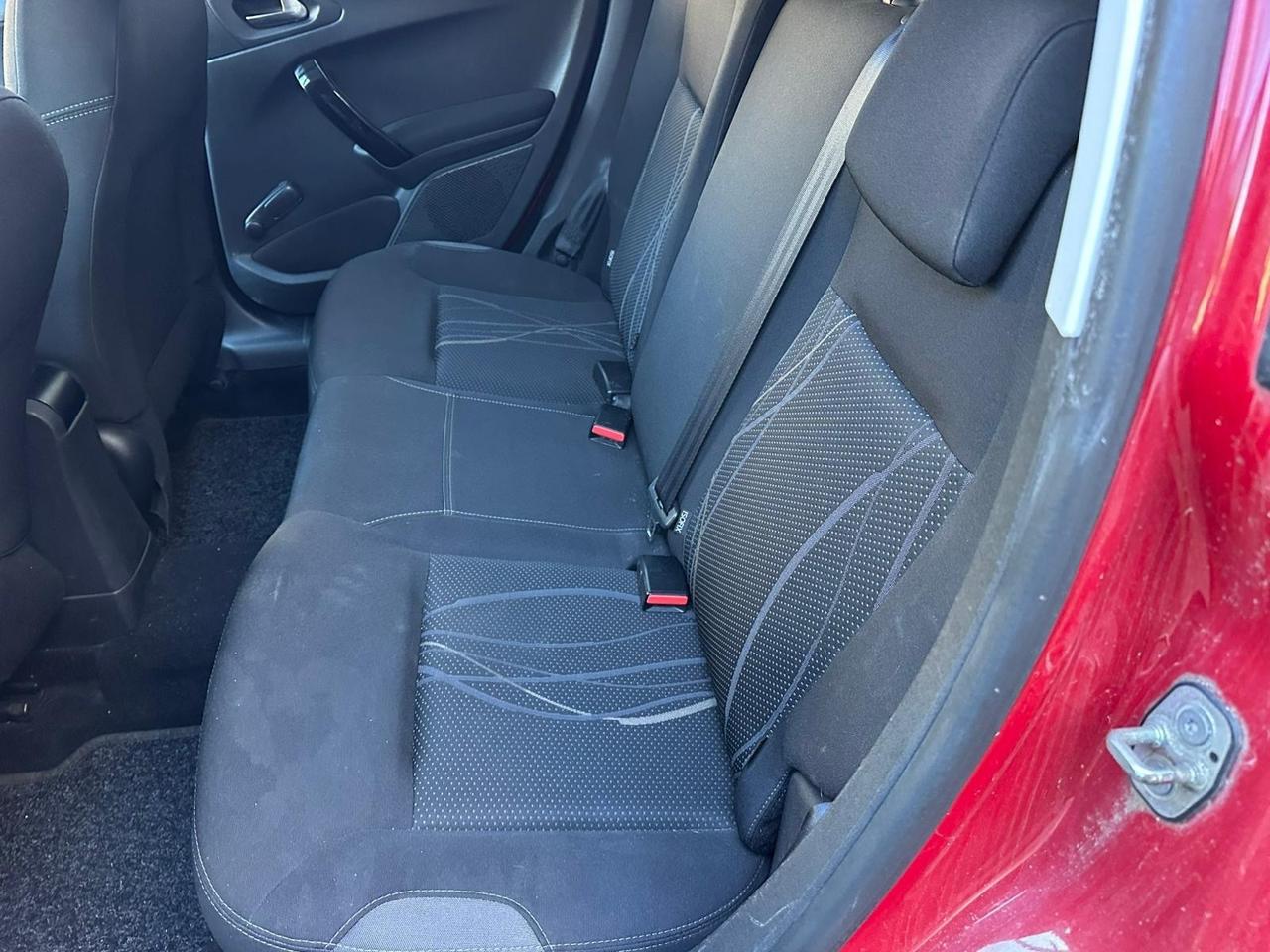 Peugeot 208 1.4 HDi OK NEOPATENTATI