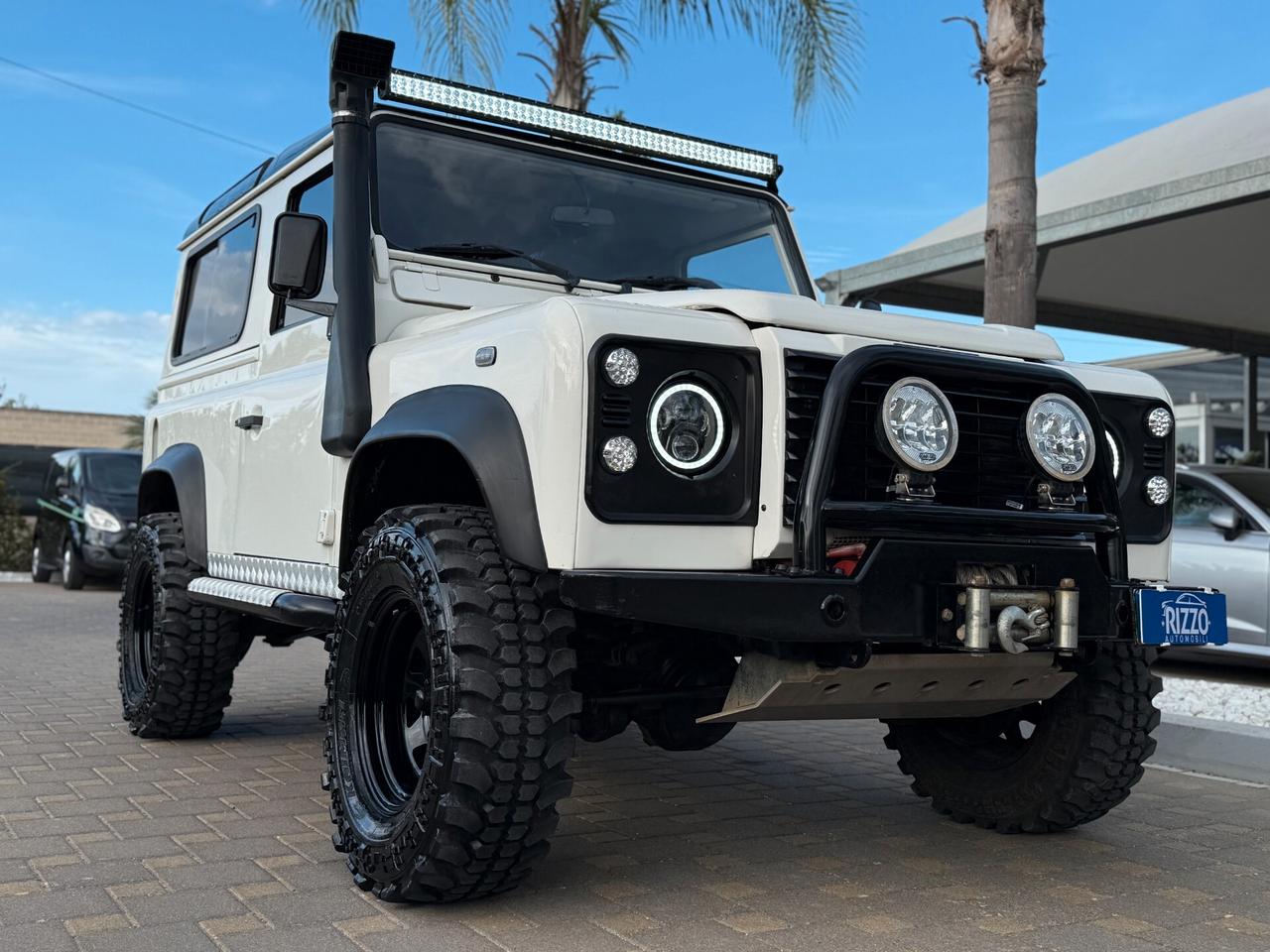 Land Rover Defender 90 2.4 TD5 (BMW) INTROVABILE 129000KM