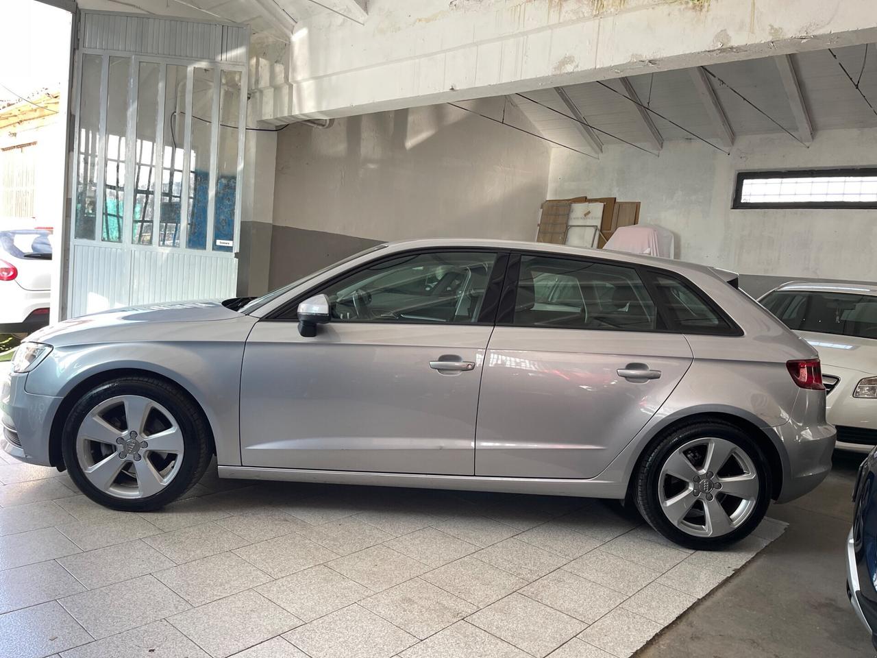 Audi A3 SPB 1.6 TDI clean diesel S tronic Ambition