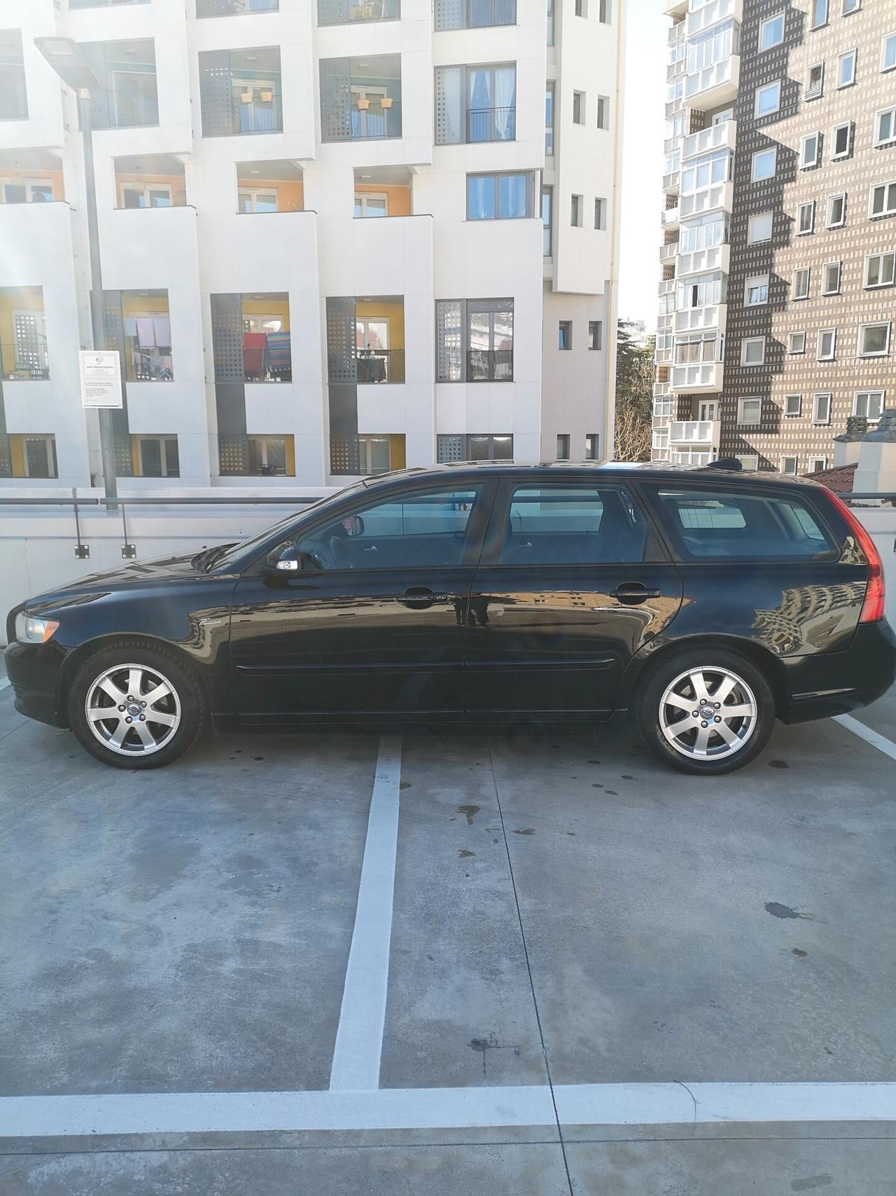 Volvo V50 D4 Kinetic 115cv - 2011