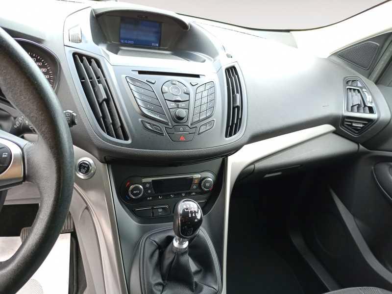 FORD Kuga 2.0 tdci Titanium 2WD
