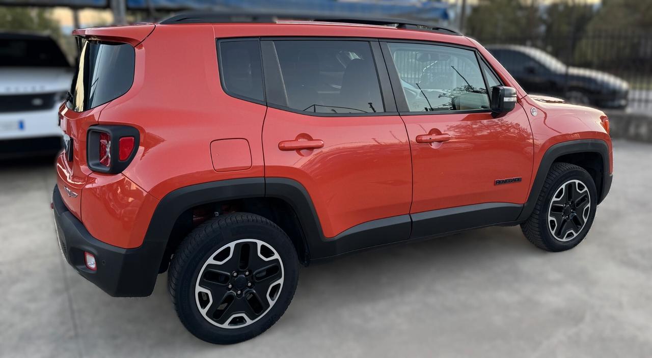Jeep Renegade 2.0 Mjt 170CV 4WD Active Drive Low Trailhawk