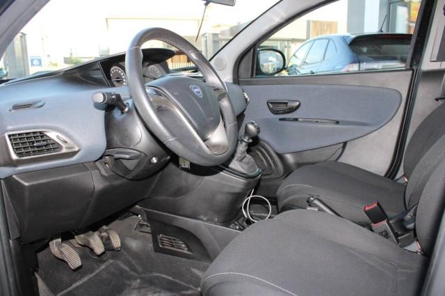 Lancia Ypsilon III 1.0 firefly hybrid Gold s&s 70cv Con CARPLAY