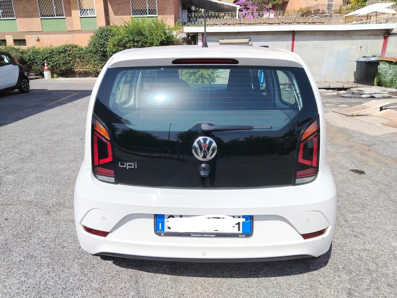 Volkswagen up! 1.0 move BlueMotion offerta del mese