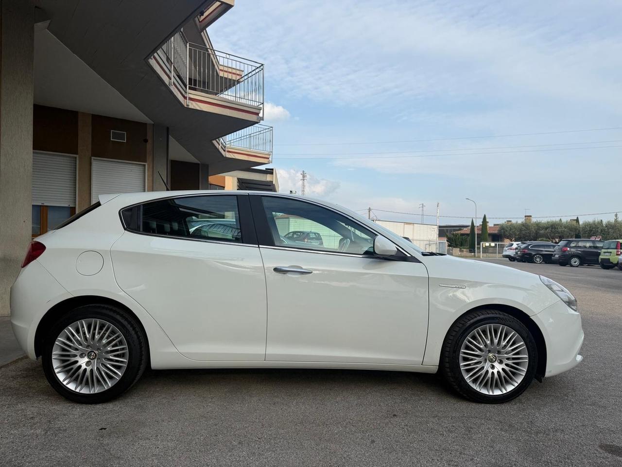 Alfa Romeo Giulietta 1.6 JTDm-2 105 CV Progression