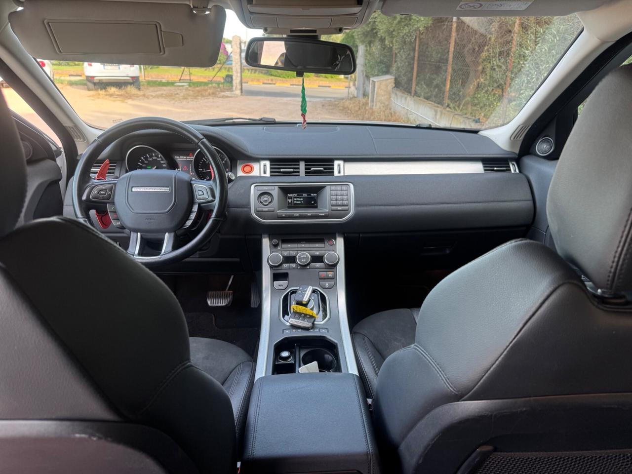 Land Rover Range Evoque 2.2 TD4 5p. Pure