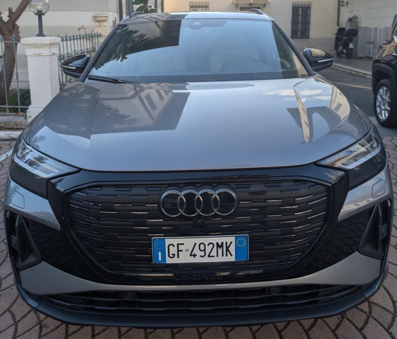 Audi Q4 40 e-tron S line edition