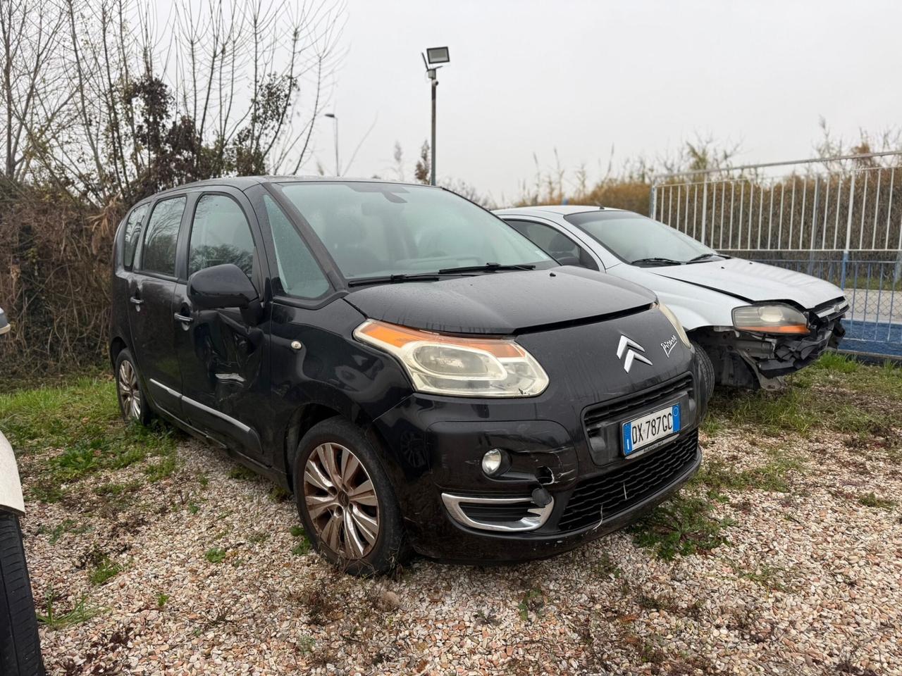 Citroen C3 Picasso 1.4 VTi TESTATA DA RIFARE