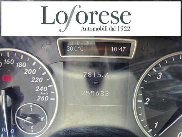 MERCEDES-BENZ A 200 d Business