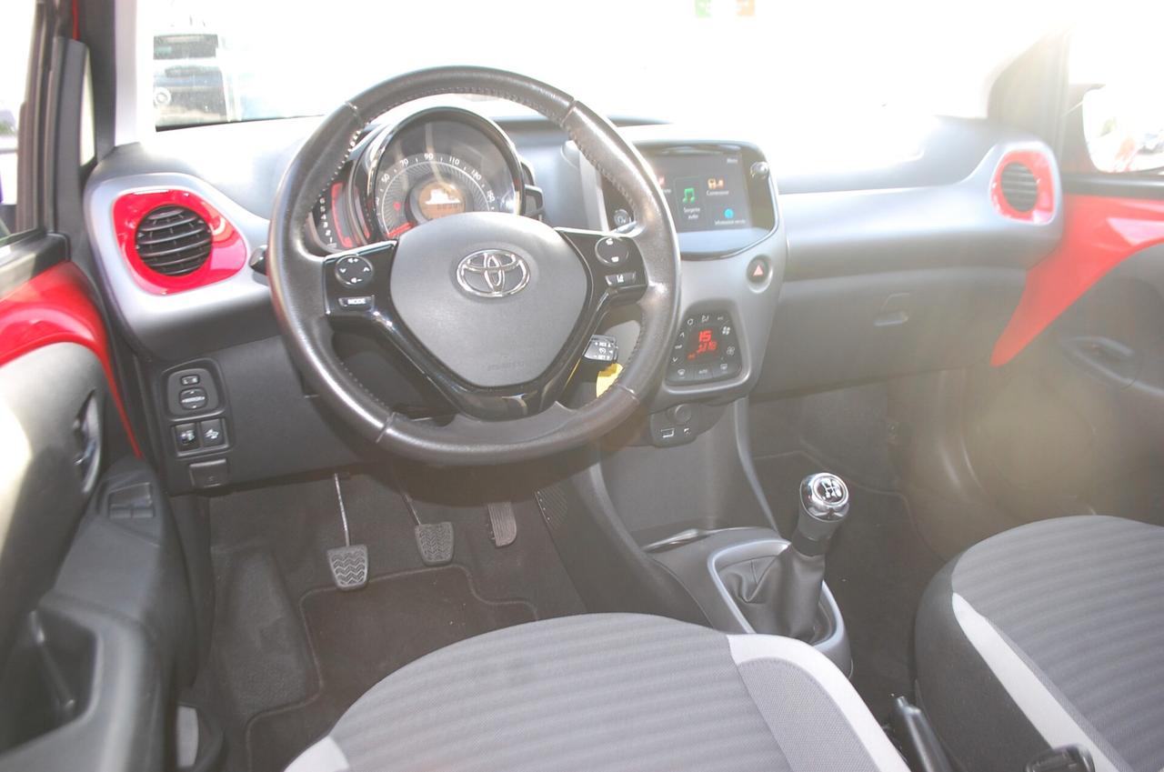 Toyota Aygo Connect 5p 1.0 x-cool 72CV Uff Italy App Lega USB Led
