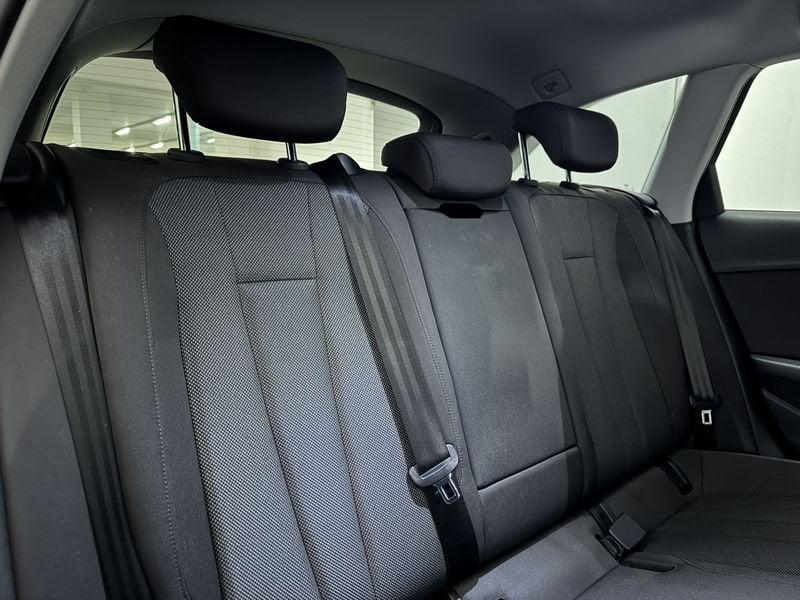 Audi A4 2.0 35 TDI BUSIN ADVAN. S TRONIC