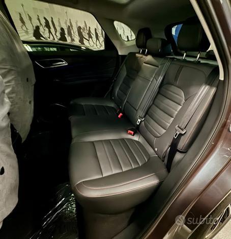 MG HS 1.5T-GDI AT Luxury