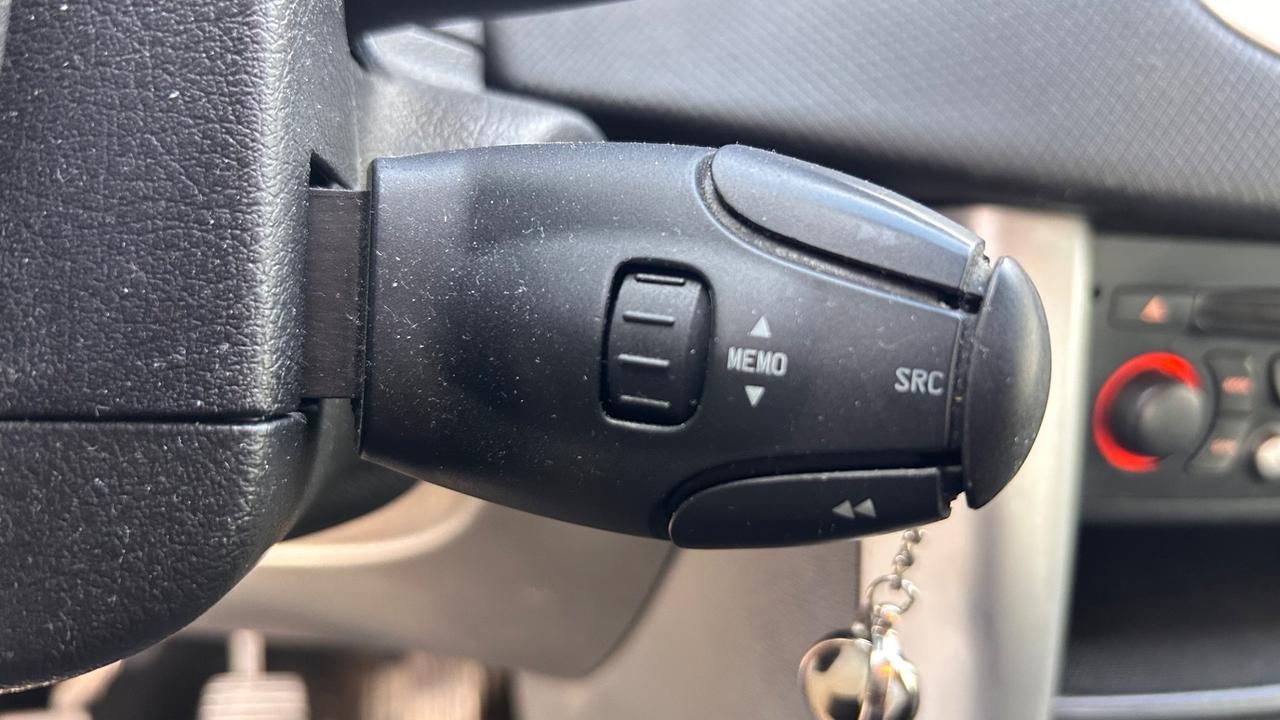 Peugeot 207 1.4 HDi 69cv