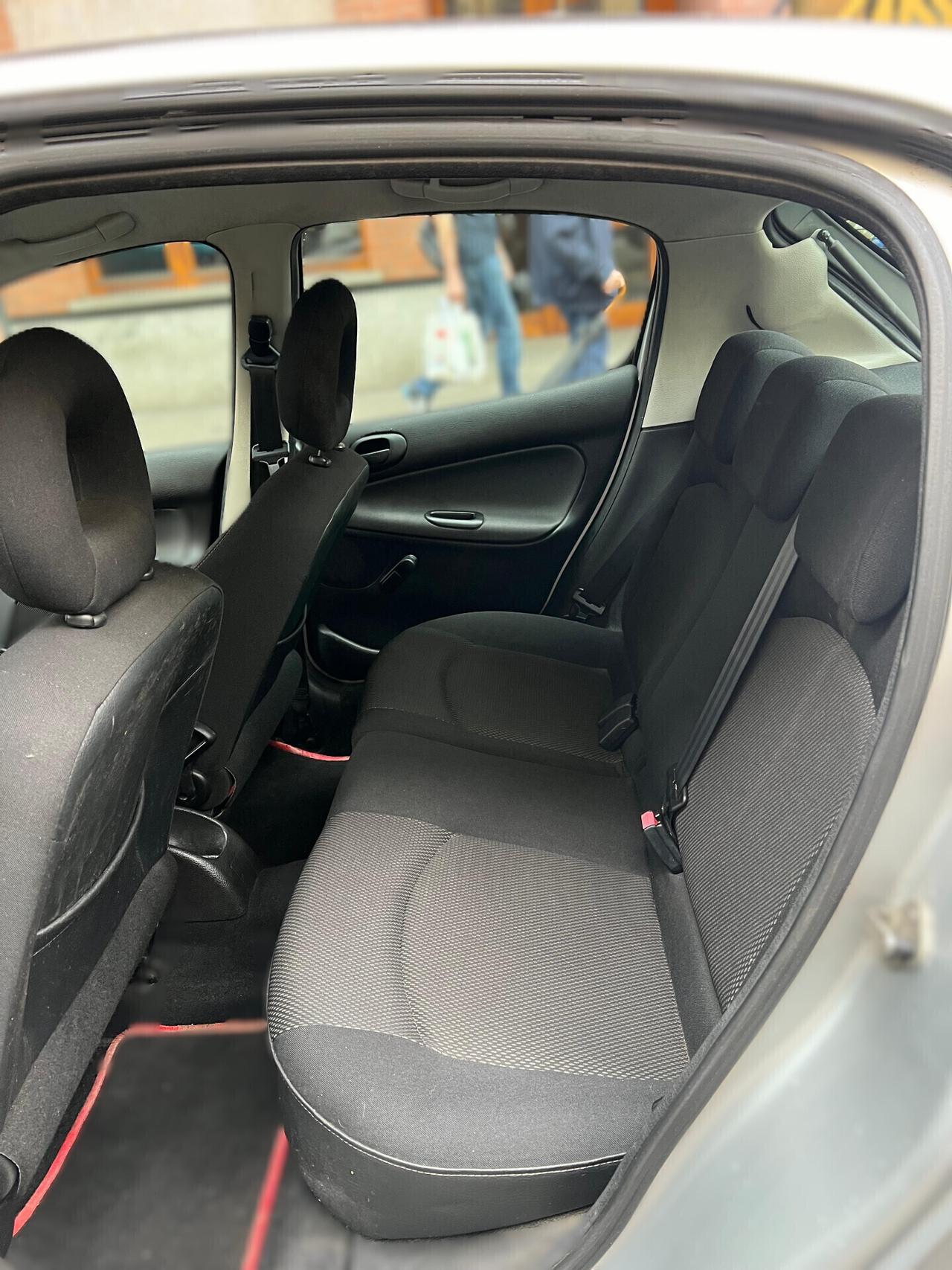 Peugeot 206 - APERTI AD AGOSTO