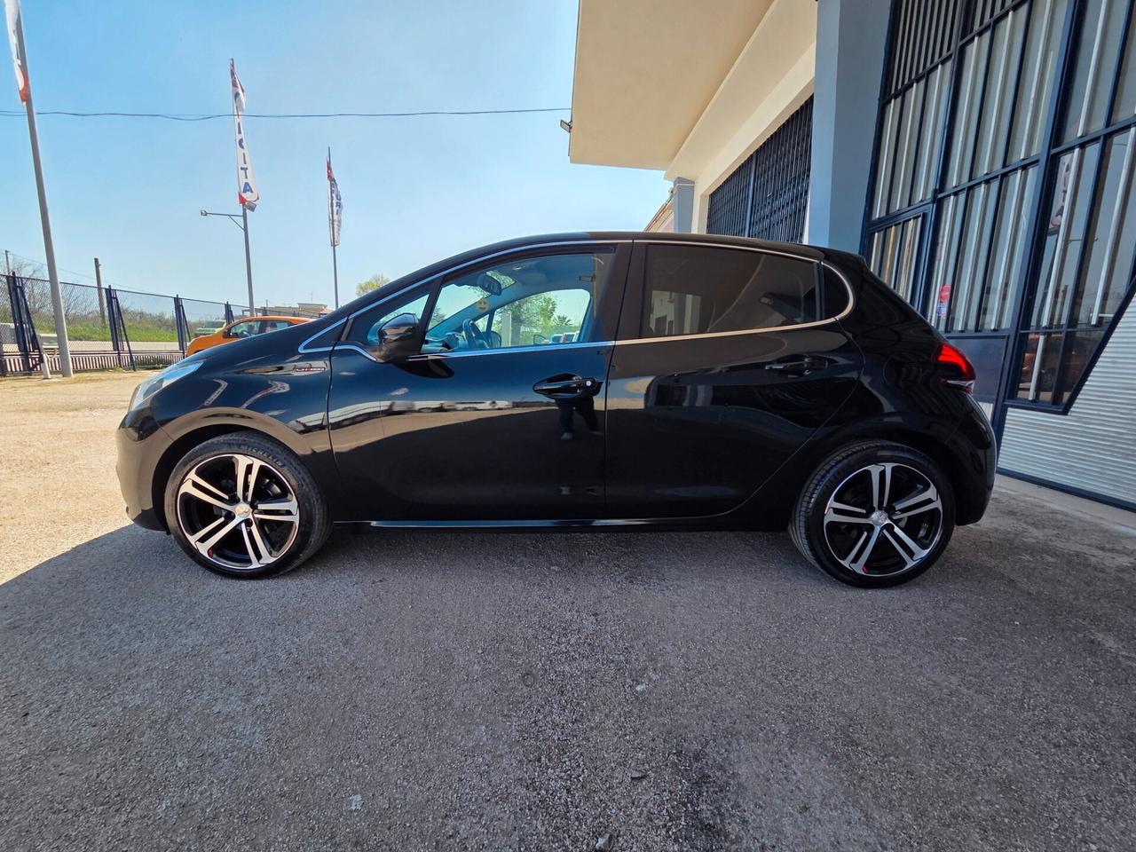 Peugeot 208 BlueHDi 120 S&S 5 porte GT Line