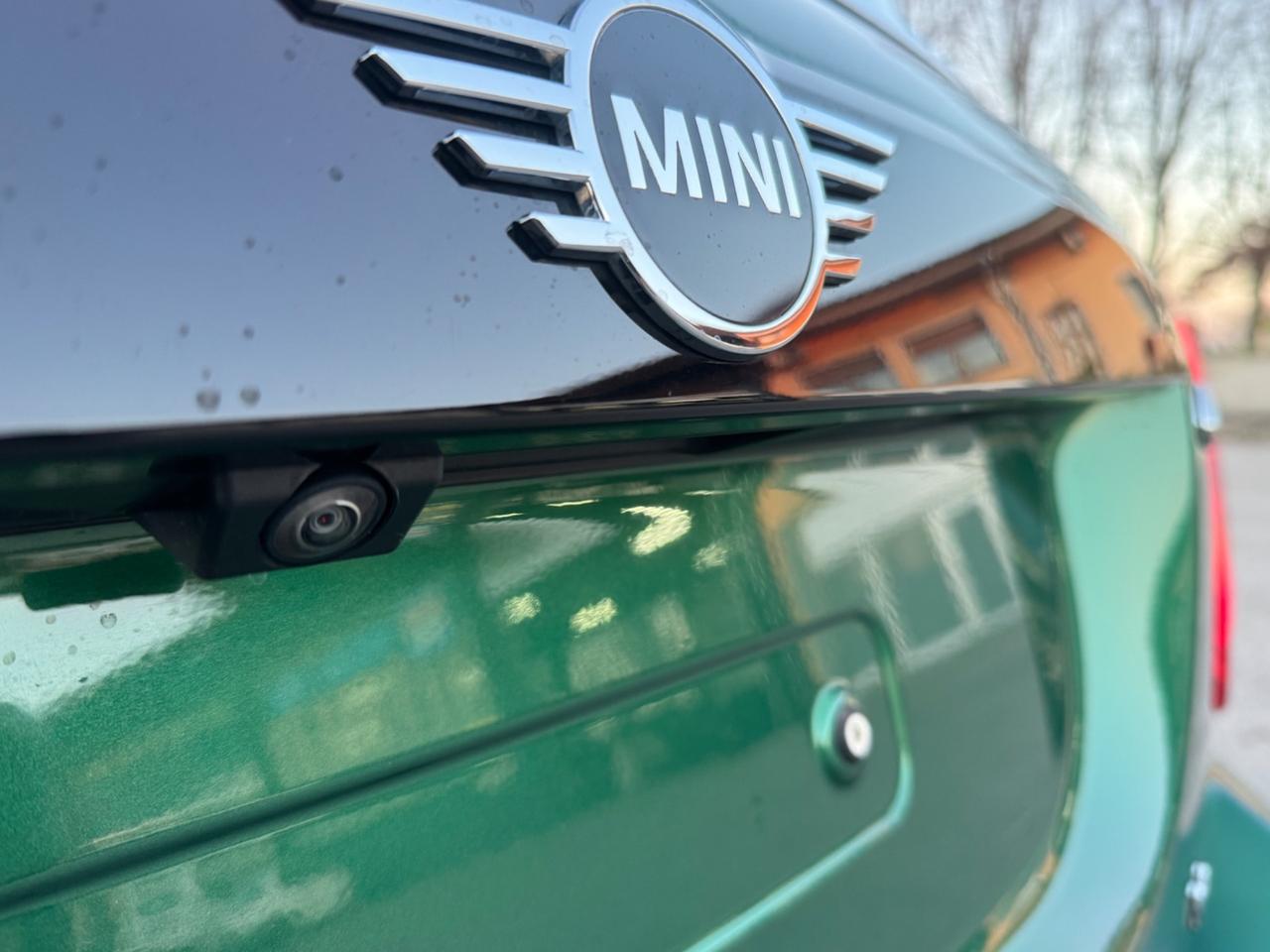 Mini Cooper Countryman 1.5 Essential 136cv final edition